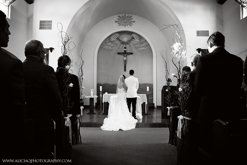 San-Diego-Catholic-Wedding-Saint-Agnes-Sheraton (16)