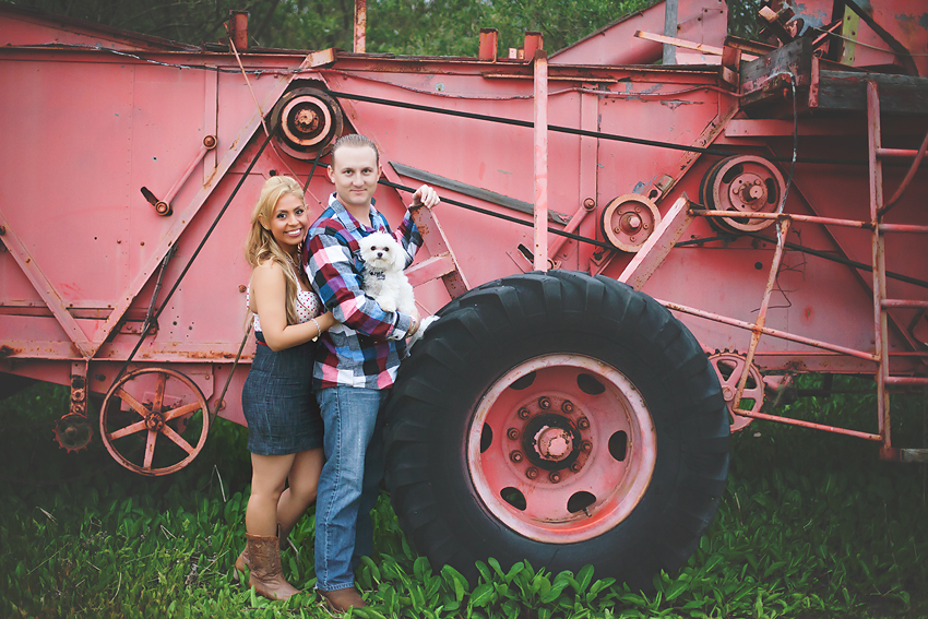 Rustic-Country-Engagement-Pictures (8)