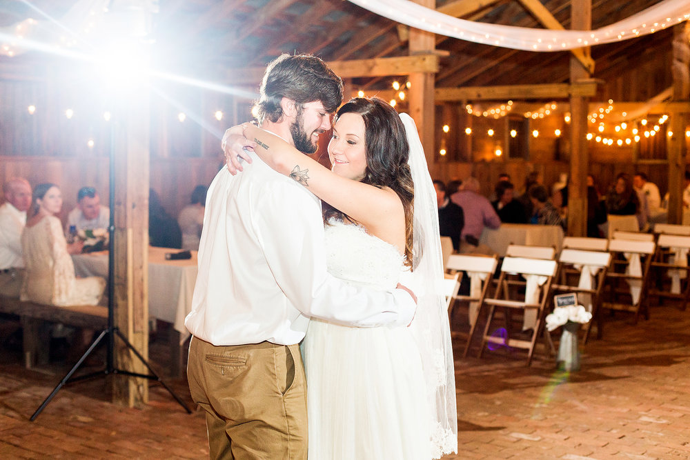 goldsboro-nc-rustic-barn-wedding-photographer